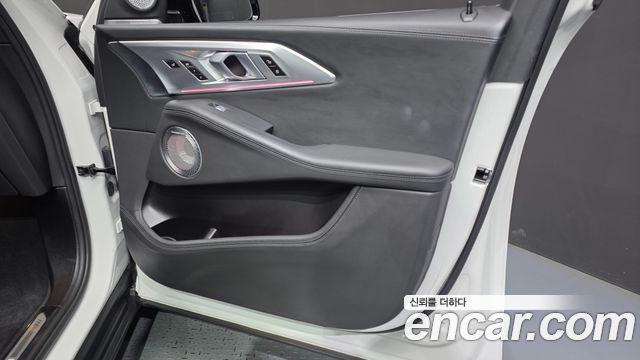 BMW XM 2023 — photo 14