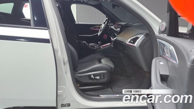 BMW XM 2023 — photo 16