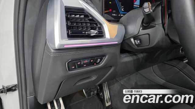 BMW XM 2023 — photo 28