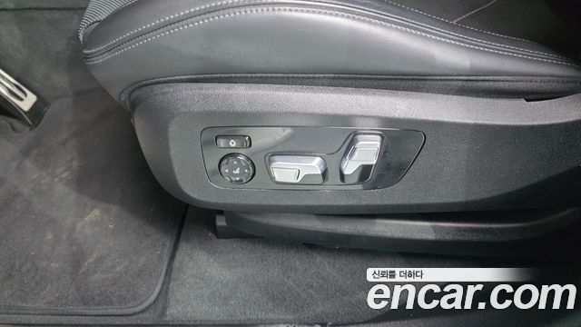 BMW XM 2023 — photo 31