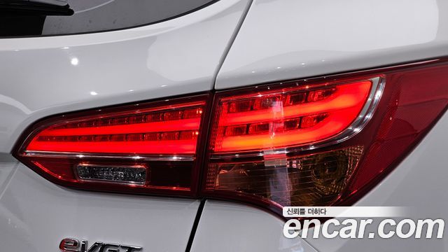 Hyundai Santafe 2015 — photo 9