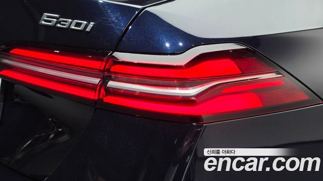 BMW 5-Series 2025 — photo 9