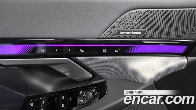 BMW 5-Series 2025 — photo 30