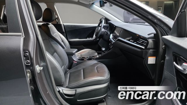 Kia Niro 2020 — photo 16