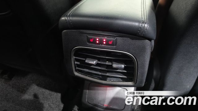 Lincoln MKZ 2017 — photo 18