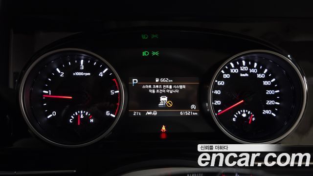 Kia Canival 2023 — photo 8