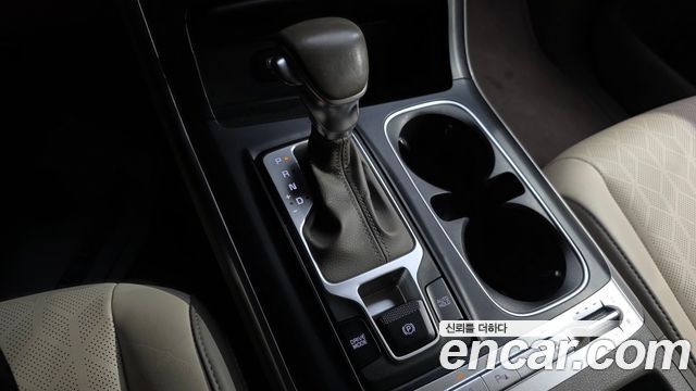 Kia Canival 2023 — photo 9