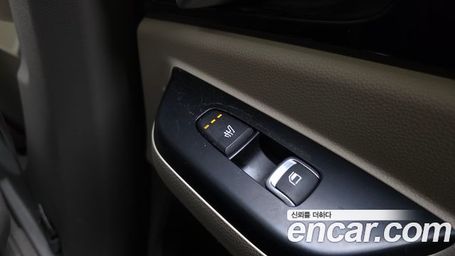 Kia Canival 2023 — photo 18