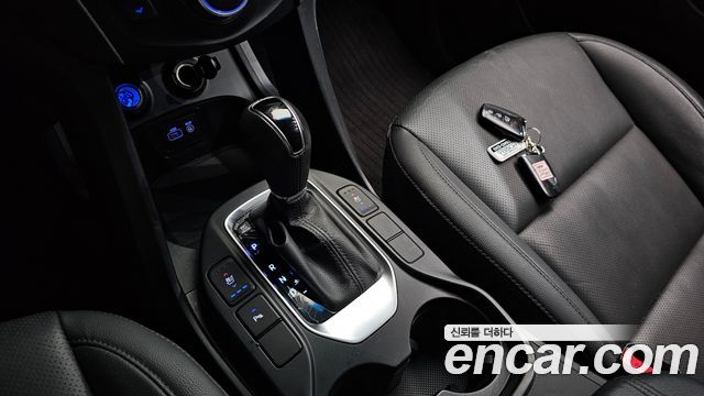 Hyundai Santafe 2018 — photo 12