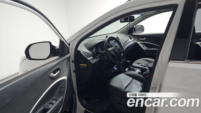 Hyundai Santafe 2018 — photo 13