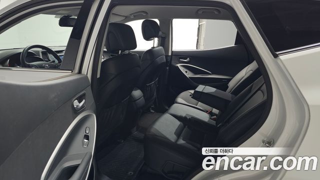 Hyundai Santafe 2018 — photo 18