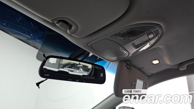 Hyundai Santafe 2018 — photo 23
