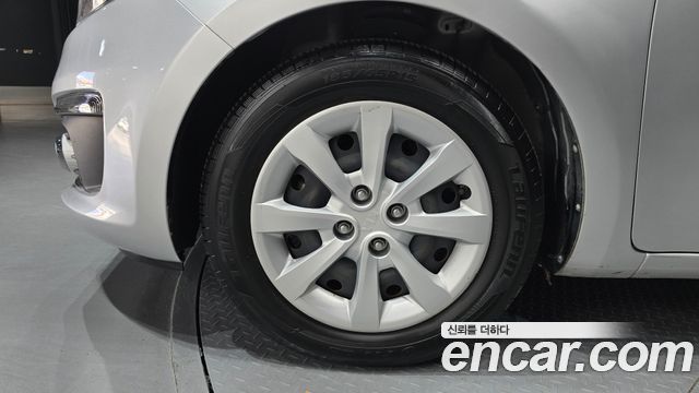 Kia pride 2016 — photo 5