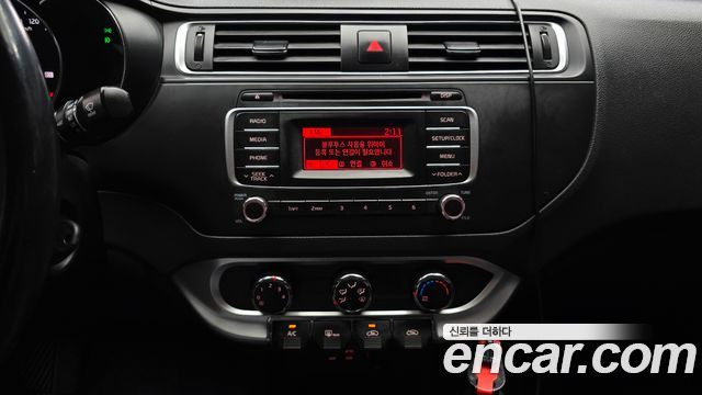 Kia pride 2016 — photo 20