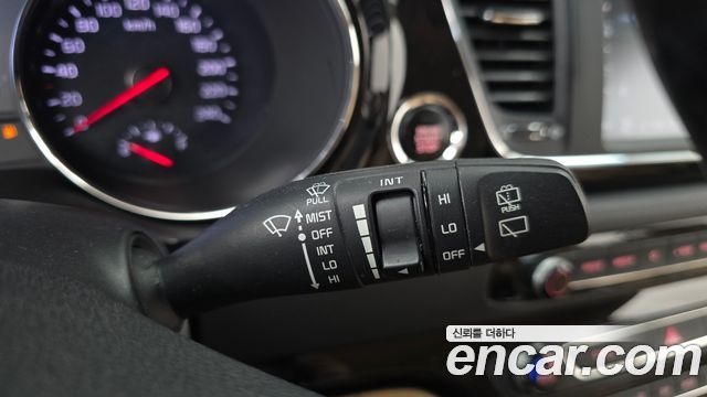 Kia Canival 2018 — photo 27