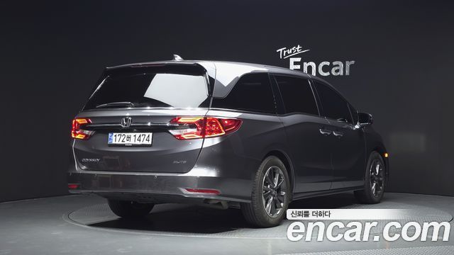 Honda Odyssey 2023 — photo 2