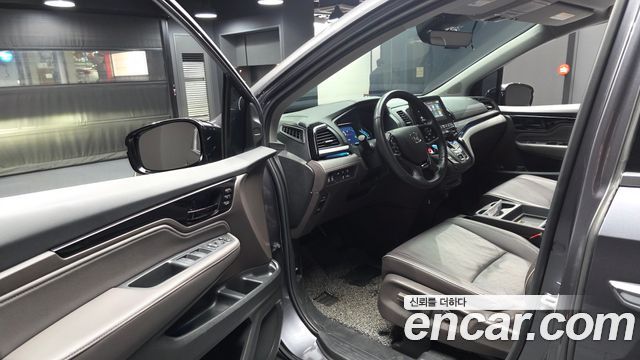 Honda Odyssey 2023 — photo 13