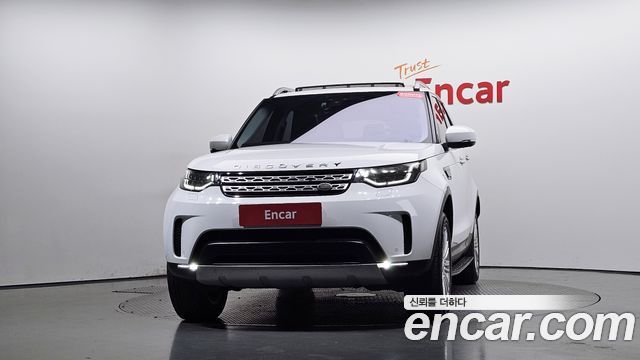 Land Rover Discovery 2018 — photo 3