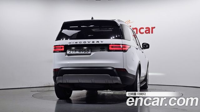Land Rover Discovery 2018 — photo 4