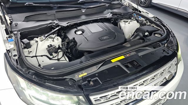 Land Rover Discovery 2018 — photo 6