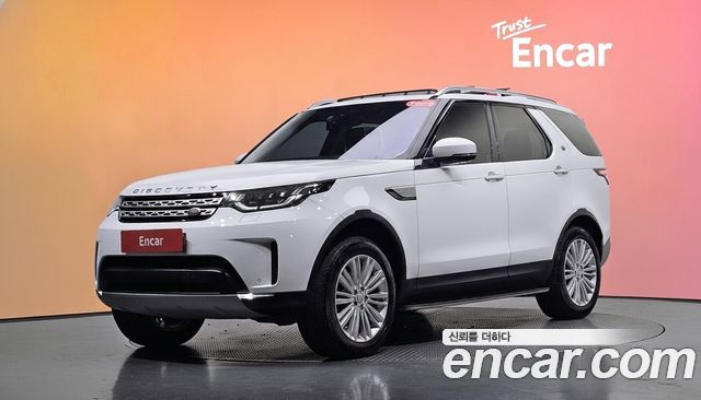 Land Rover Discovery 2018 — photo 1