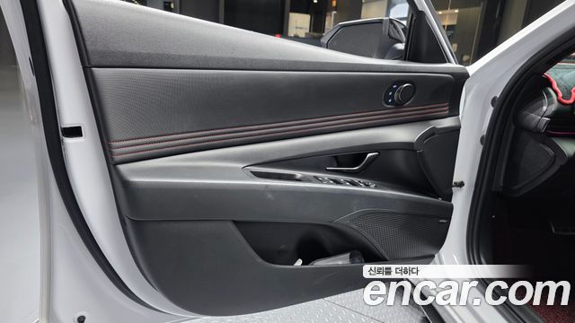 Hyundai AVANTE 2021 — photo 14