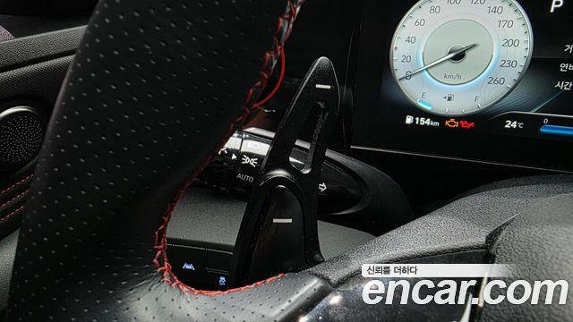 Hyundai AVANTE 2021 — photo 32