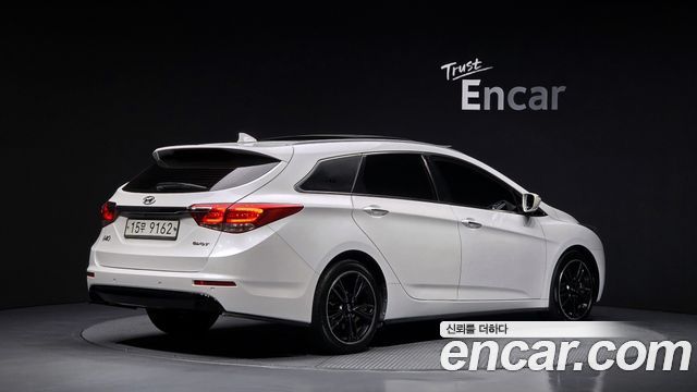 Hyundai i40 2017 — photo 2