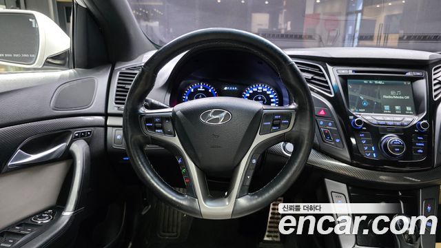 Hyundai i40 2017 — photo 20