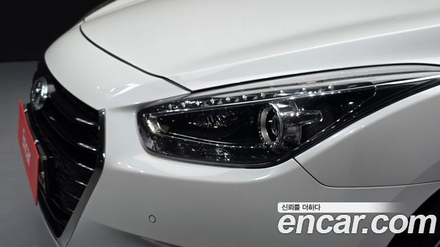 Hyundai i40 2017 — photo 8