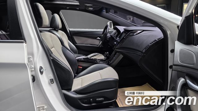 Hyundai i40 2017 — photo 16