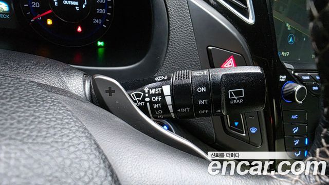 Hyundai i40 2017 — photo 30