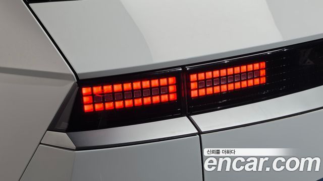 Hyundai Ioniq5 2022 — photo 9