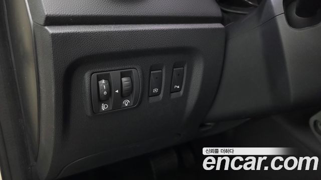 Renault Korea QM3 2016 — photo 26