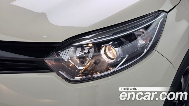Renault Korea QM3 2016 — photo 8