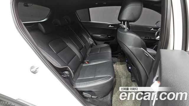 Kia Sportage 2022 — photo 17