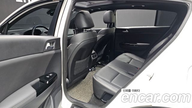Kia Sportage 2022 — photo 18