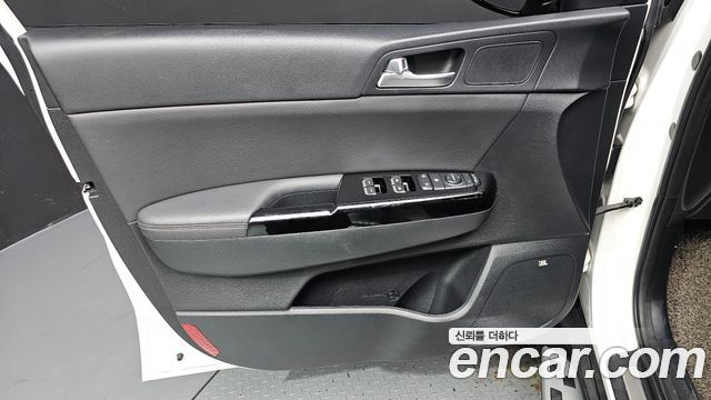 Kia Sportage 2022 — photo 14