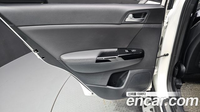 Kia Sportage 2022 — photo 15