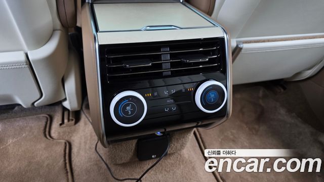 Land Rover Range Rover 2025 — photo 24