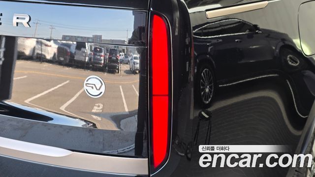 Land Rover Range Rover 2025 — photo 9