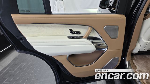 Land Rover Range Rover 2025 — photo 15