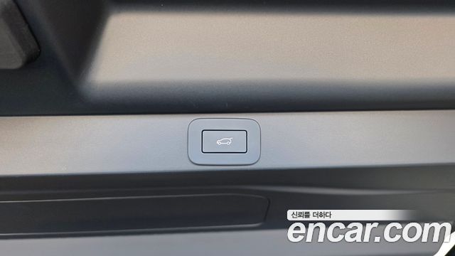 Land Rover Range Rover 2025 — photo 33