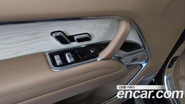 Land Rover Range Rover 2025 — photo 35