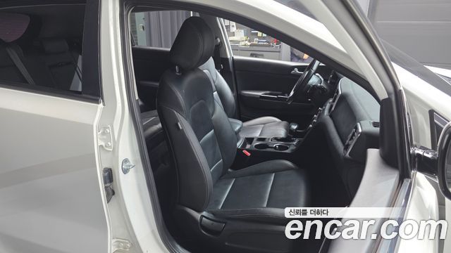 Kia Sportage 2018 — photo 11