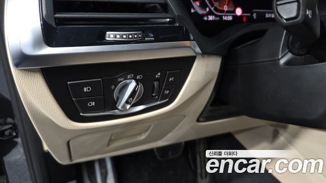 BMW X4 2020 — photo 28