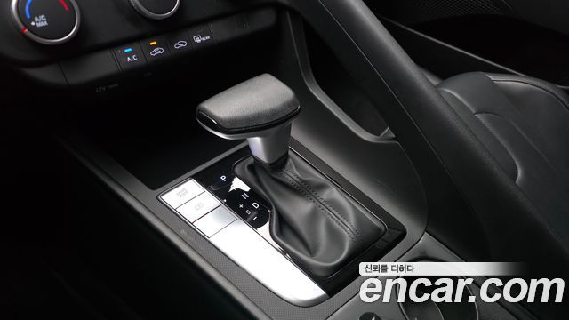 Hyundai AVANTE 2023 — photo 12
