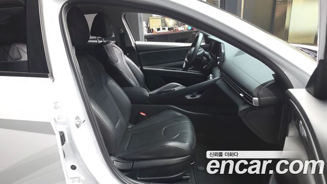 Hyundai AVANTE 2023 — photo 17