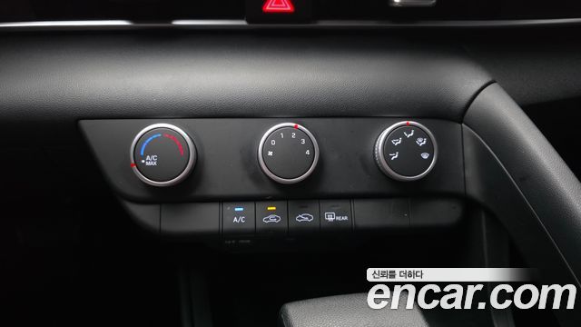 Hyundai AVANTE 2023 — photo 22