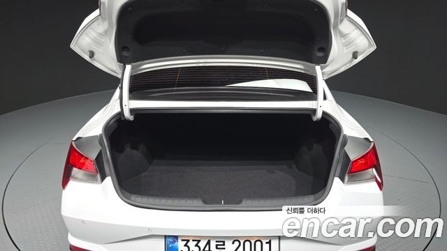 Hyundai AVANTE 2023 — photo 26